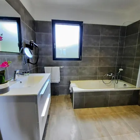 Casa Mea 3*